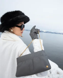 ANNA - GRÅ