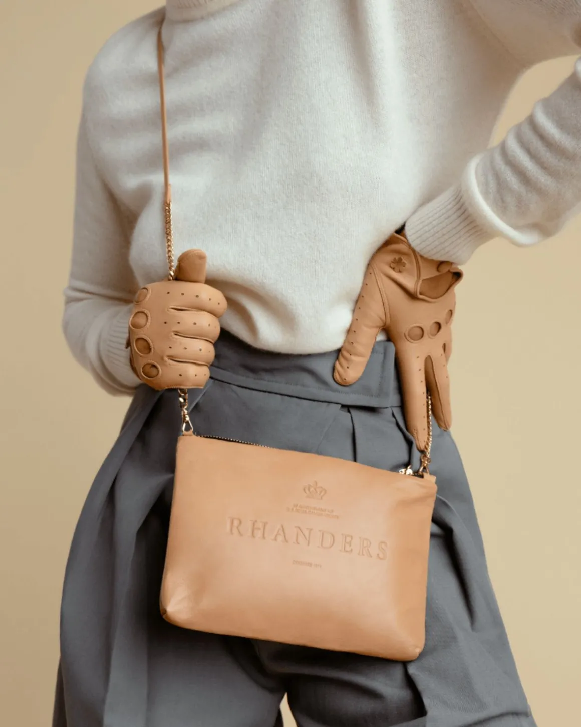 ANNA LOGO POUCH