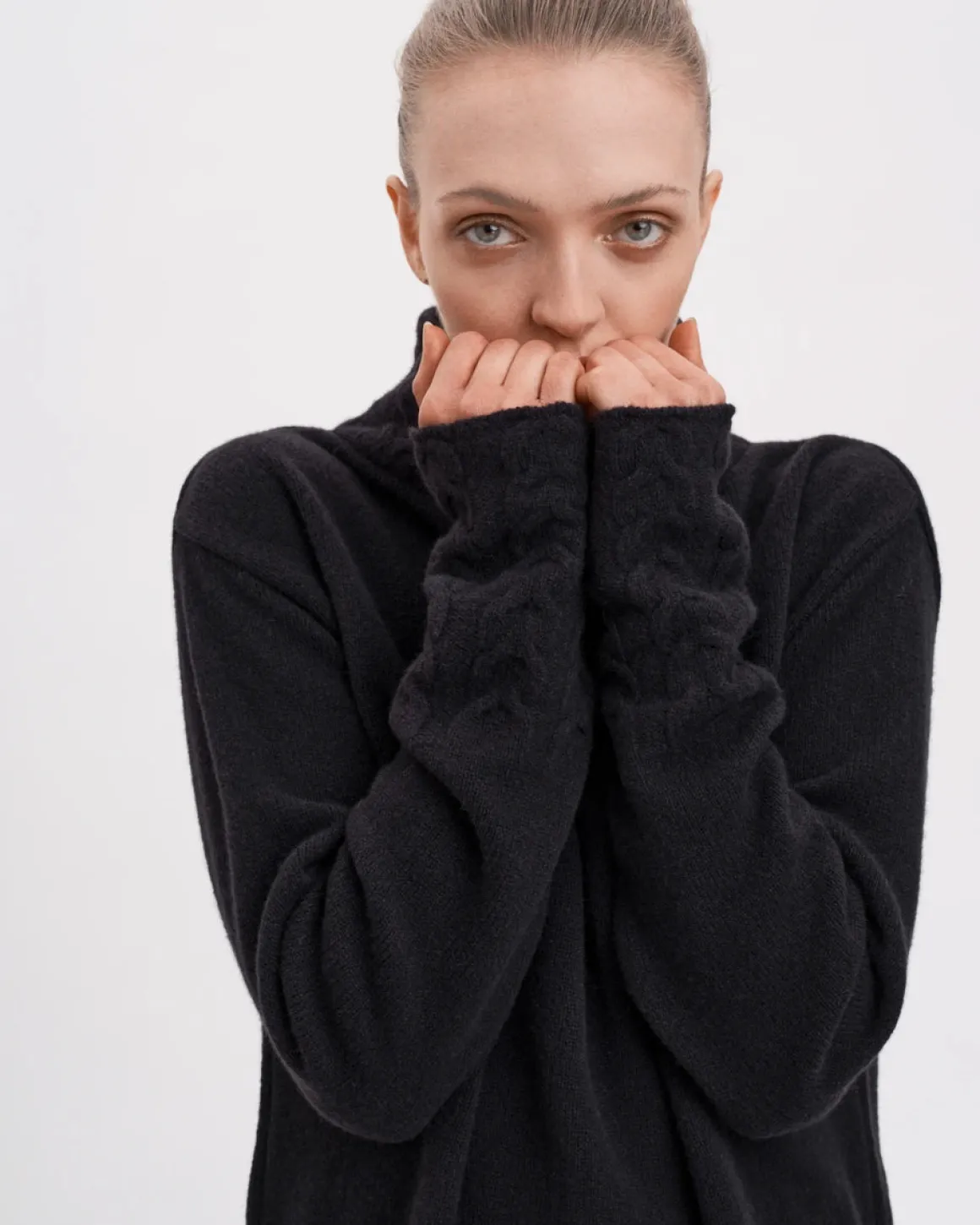 ARIE RULLEKRAVE-SWEATER - ULD